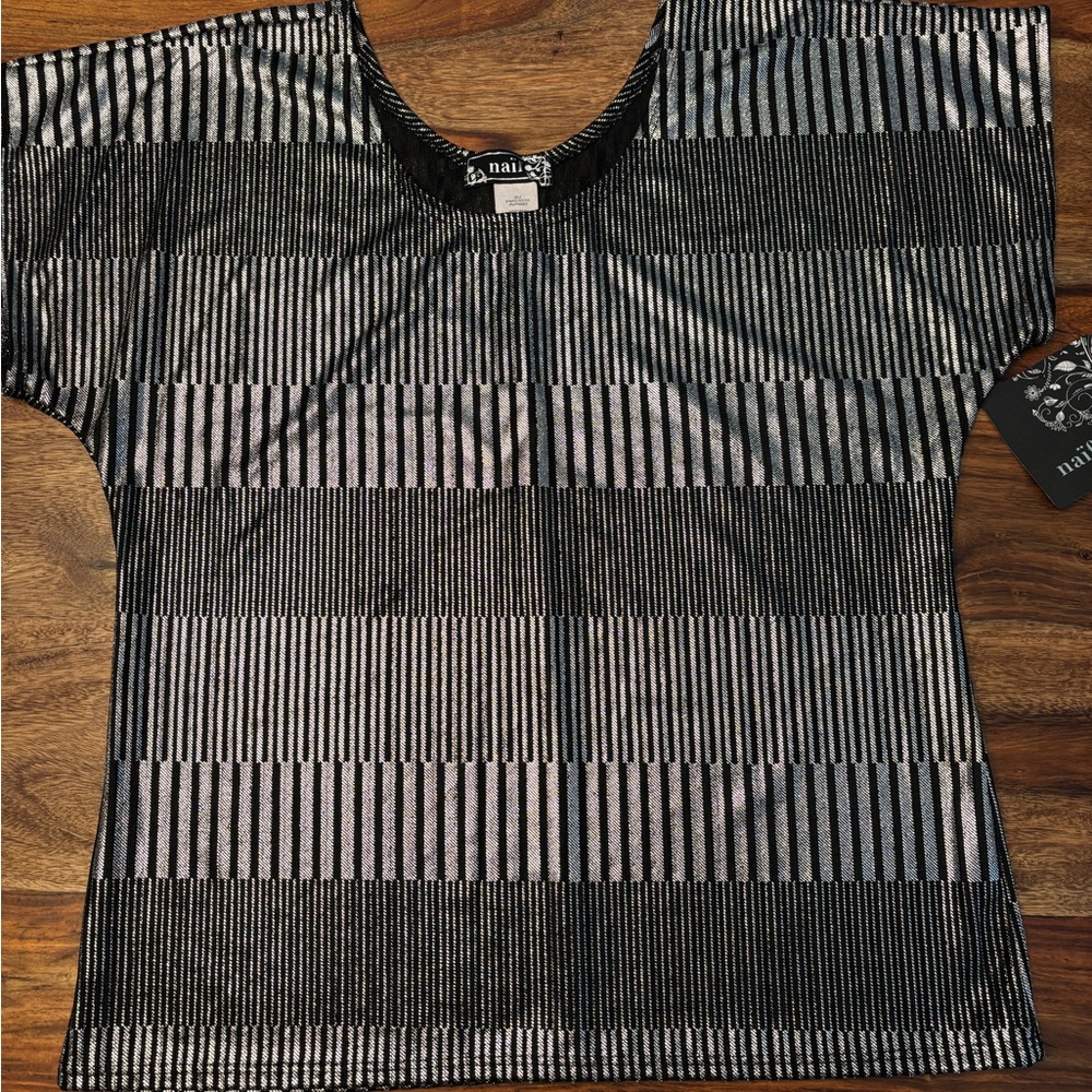 NAIF Black and Gray Boxy Ribbed Short Sleeve Tee